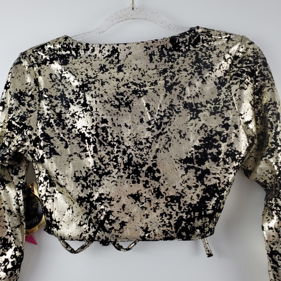 NWT Meraki Gold Black Velvet Wrap Top size M - Picture 5 of 16
